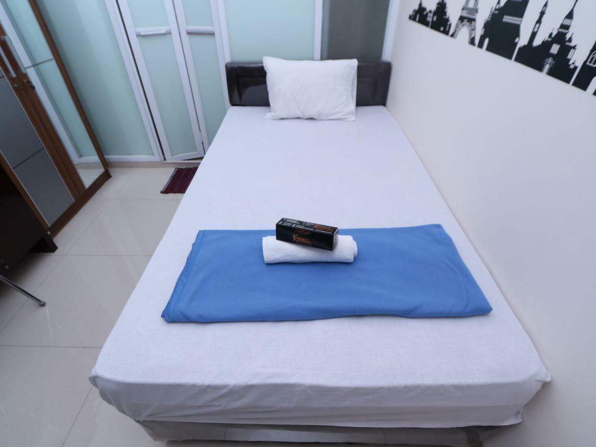 Hotel Kamar Keluarga Tanah Abang Giacarta Esterno foto