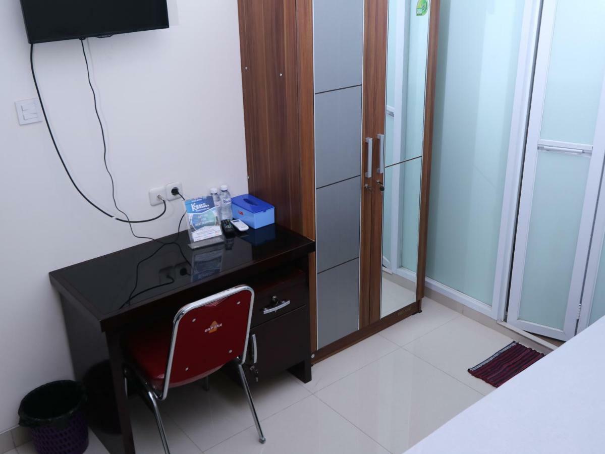 Hotel Kamar Keluarga Tanah Abang Giacarta Esterno foto
