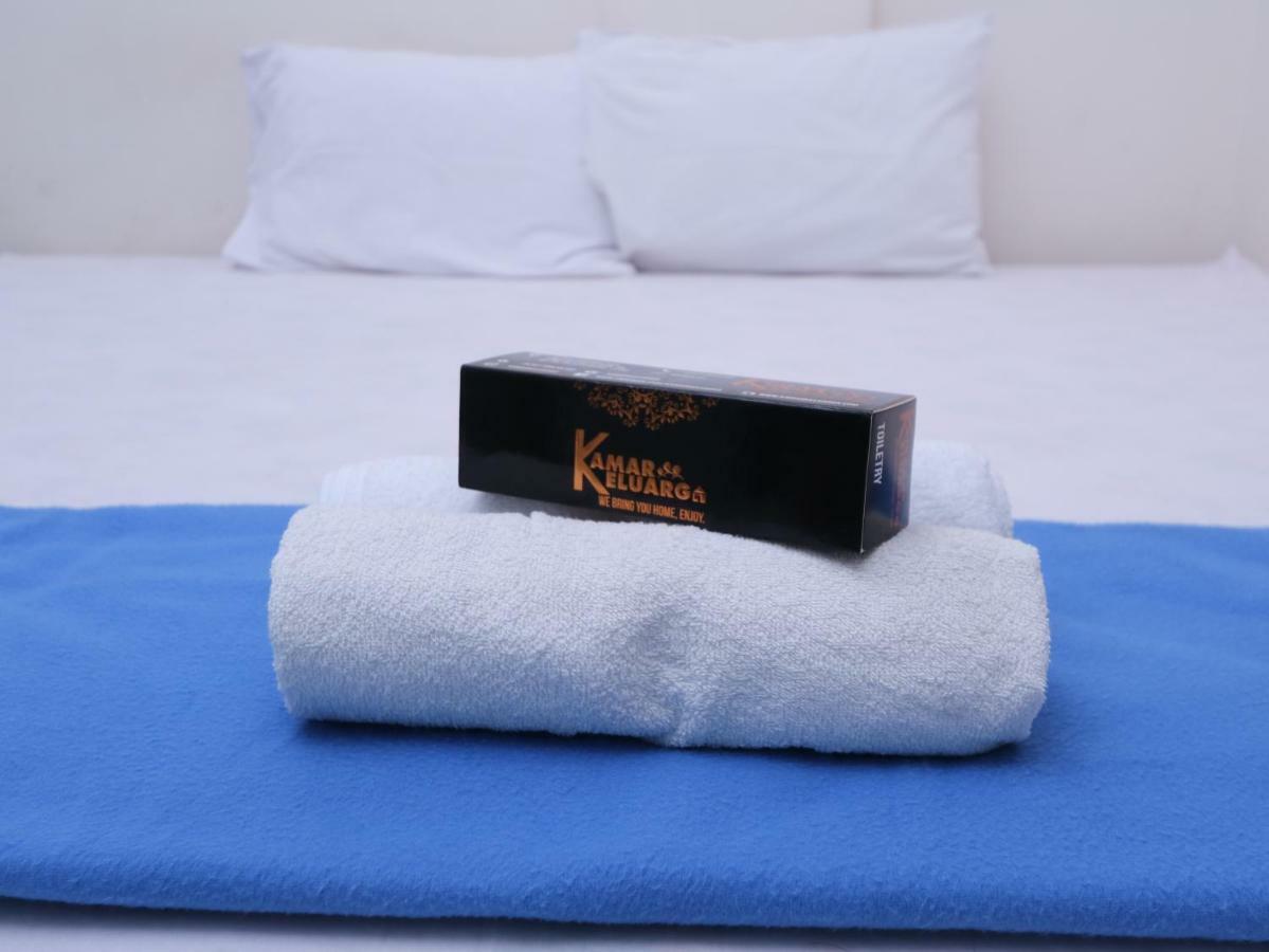 Hotel Kamar Keluarga Tanah Abang Giacarta Esterno foto